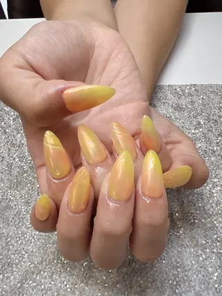 ネイル ガレンドウ 白澤 愛子のネイルデザイン