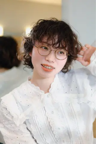 ミディアム パーマ 長谷川 絵美のヘアスタイル