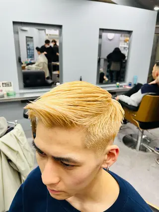 ショート カラー メンズ 池袋メンズパーマ フェード純平のヘアスタイル