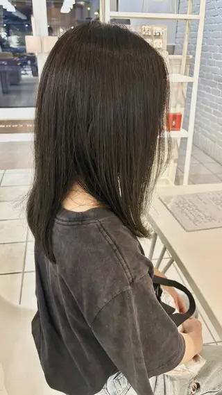 ミディアム カラー 🩵り ん💜のヘアスタイル