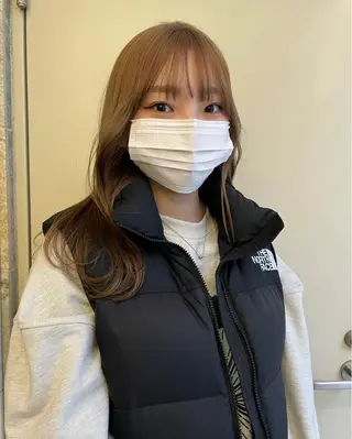 ロング カラー オカモト ミユウのヘアスタイル