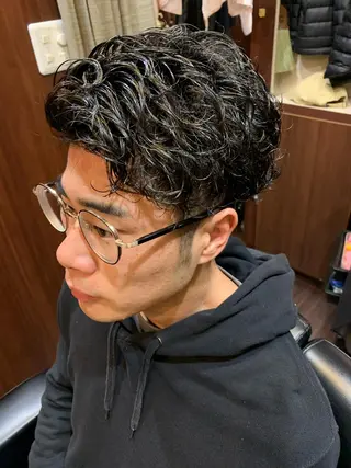 ショート パーマ 羽木 隆徒のヘアスタイル