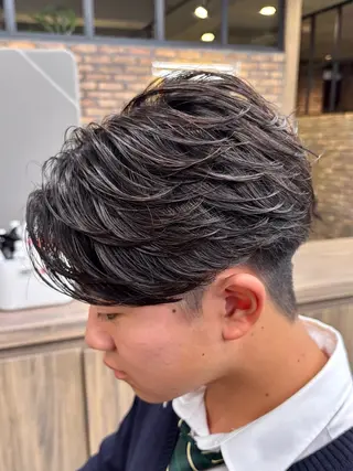 メンズ 🪽直毛男子の救世主 🪽フェザーパーマのヘアスタイル