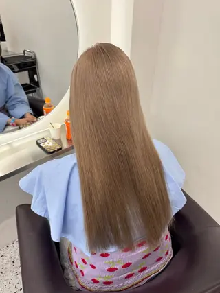 ロング カラー ベージュ透明感カラー 🫧AYUMI🫧のヘアスタイル