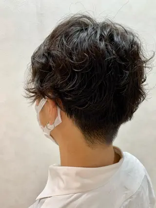 ショート パーマ メンズ 加藤 遥花のヘアスタイル