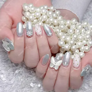 ネイル Queening 🦋のネイルデザイン