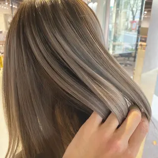 ミディアム 根津 友輔のヘアスタイル