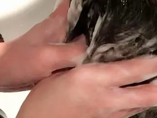 野口 魅羽のヘアスタイル