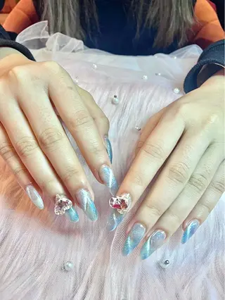 ネイル Jr.ネイリスト🤍 【Alissa】新栄のネイルデザイン