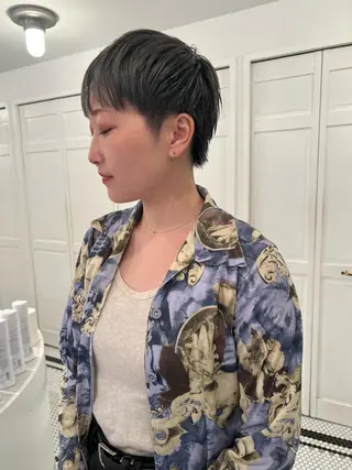 ショート ブリーチカラー🎀 韓国風/寺門美優のヘアスタイル