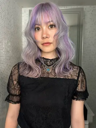 セミロング カラー ヘアアレンジ MIYU/ケアブリ ーチカラー／デザインのヘアスタイル
