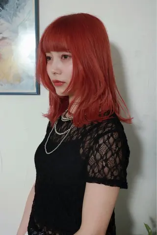 セミロング カラー ooit 【オーイット】のヘアスタイル
