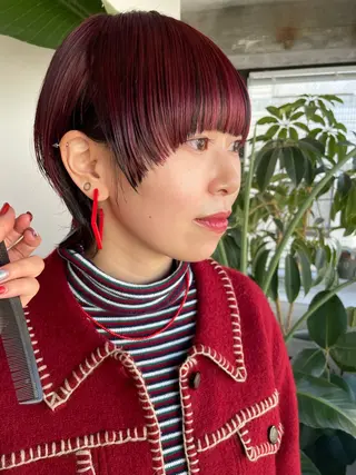 ショート カラー 💜ショート💜 ウルフ、ボブ二色亜美のヘアスタイル