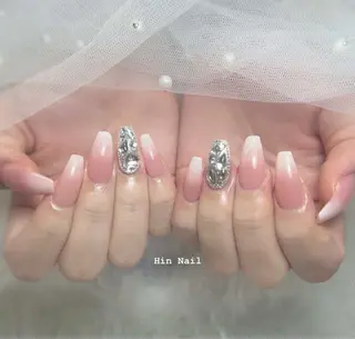 ネイル Hin Nail Salonのネイルデザイン