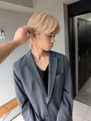 ミディアム カラー パーマ メンズ ヘアアレンジ 【毛流れヘア】 人気No.1/ユウキのヘアスタイル