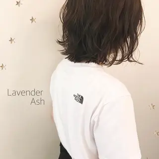 ミディアム カラー 市川 千夏のヘアスタイル