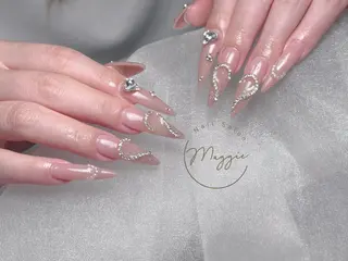 ネイル Maggie Nail🦩のネイルデザイン