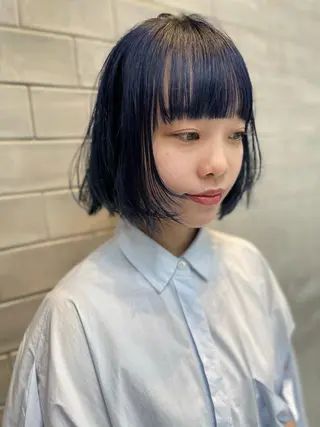 ショート カラー ブリーチ😼 ボブ✍️レイヤーのヘアスタイル
