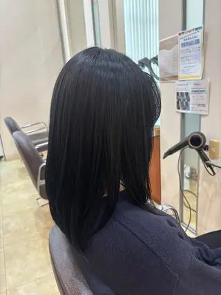 ミディアム 尾崎 優花のヘアスタイル