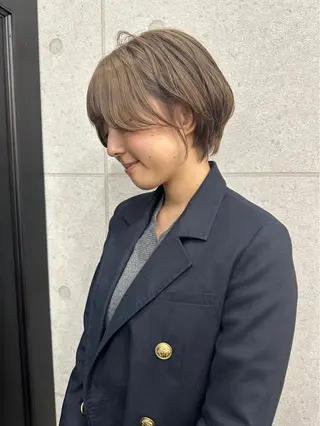 ショート Rina🪄 韓国風レイヤーcutのヘアスタイル