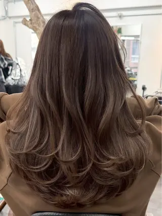 ミディアム カラー ヘアアレンジ 🫧透明感カラー/ 艶カラー🫧namiのヘアスタイル