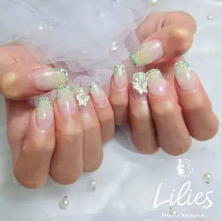 ネイル Nailsalon Lilies♡のネイルデザイン