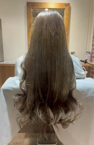 ロング カラー カイン トゥゾーのヘアスタイル