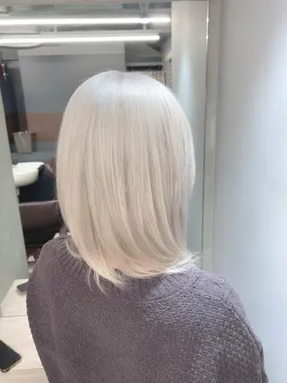 セミロング カラー ✨美髪矯正×髪質改善 🍎カイト🍎渋谷のヘアスタイル