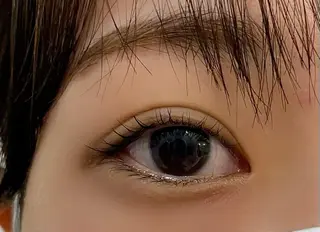 メンズ マツエク・マツパ irieアイリー 鈴木紀美の眉毛・アイブロウイメージ