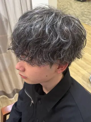 ショート 佐野 岬のヘアスタイル