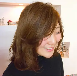 ミディアム カラー ITO YUKIのヘアスタイル