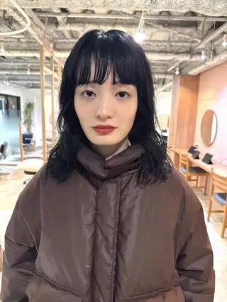 ミディアム カラー パーマ CEINE loqのヘアスタイル