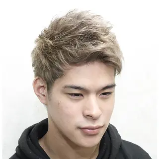 ショート カラー メンズ 【男性専門】岩崎凌 ✂︎楽しい時間を!のヘアスタイル