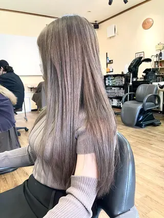 ロング カラー ヘアークルーズ ピースのヘアスタイル