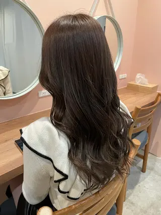 セミロング カラー ヘアアレンジ REONA🪽✨薬院 レイヤーカット🫧のヘアスタイル