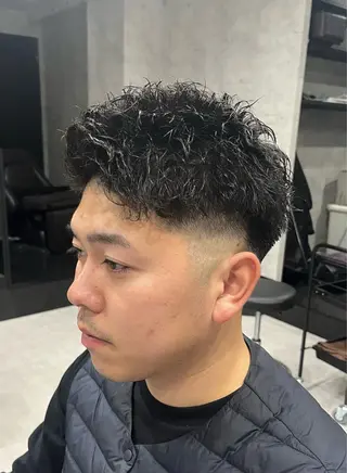 ショート パーマ メンズ 【店長】メンズ職人 短髪　ハイトーン🔥のヘアスタイル