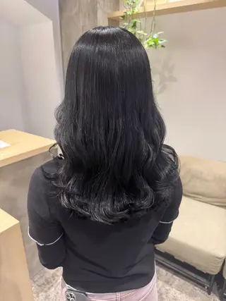 セミロング カラー ハガ コトコのヘアスタイル