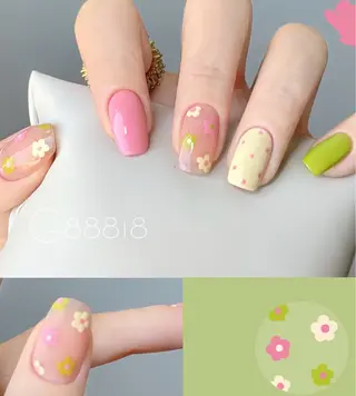 ネイル U+ 美容室のネイルデザイン