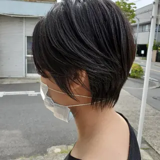 ショート カラー 中江 翔のヘアスタイル