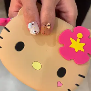ネイル 栗田 ゆう子のネイルデザイン