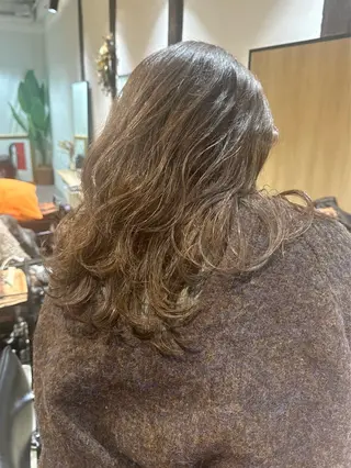 ロング 艶カラー 🩵NATSUKIのヘアスタイル
