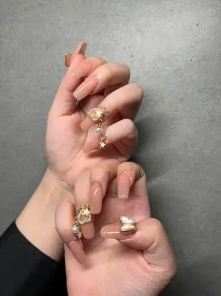 ネイル lucky nail 歌舞伎町のネイルデザイン