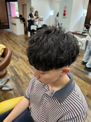 ショート パーマ メンズ 渋谷 洸貴のヘアスタイル