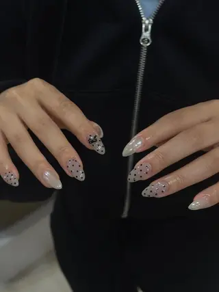 ネイル h i n a 🪽のネイルデザイン