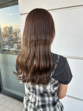 セミロング 髪質改善×ハイトーン レイヤー天神美容室のヘアスタイル