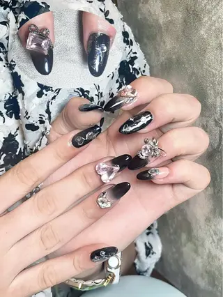 カラー LI XINLUのネイルデザイン