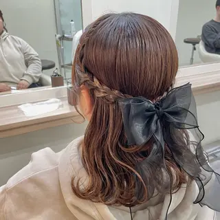 ミディアム ヘアアレンジ Riru🩵縮毛矯正 リピーター多数✨🩵のヘアスタイル