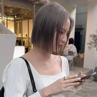 ショート カラー 艶カラー×似合わせ カットshihomiのヘアスタイル