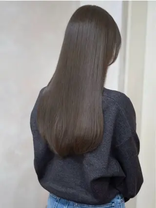 ロング ALLY 原宿のヘアスタイル