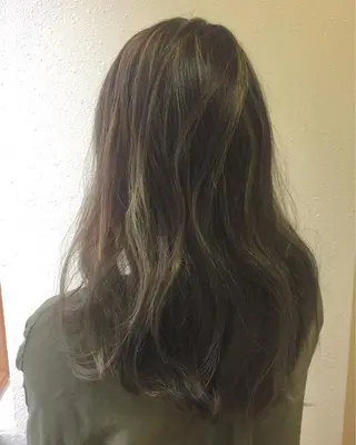 ロング カラー クボキ サヤのヘアスタイル
